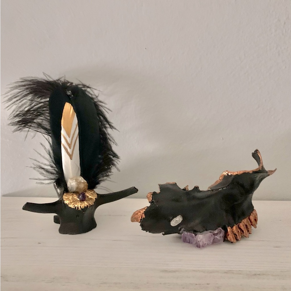 Handcrafted Black And Gold Painted Deer Bone Decoration Set